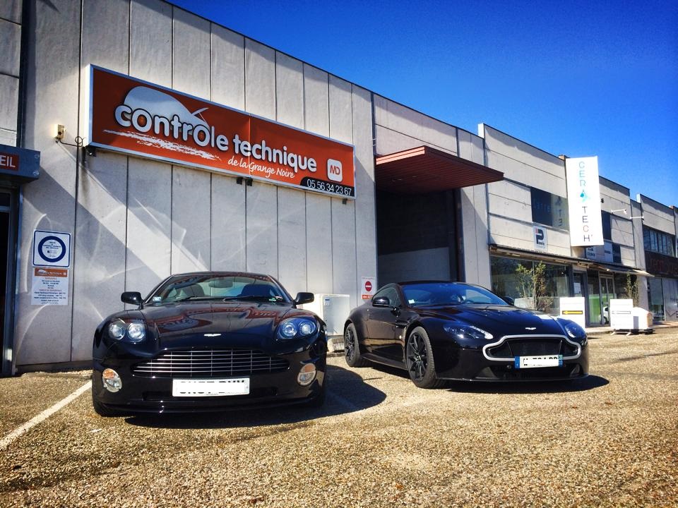 Façade centre MD Controle technique avec deux Aston Martin Vanquish et Vantage