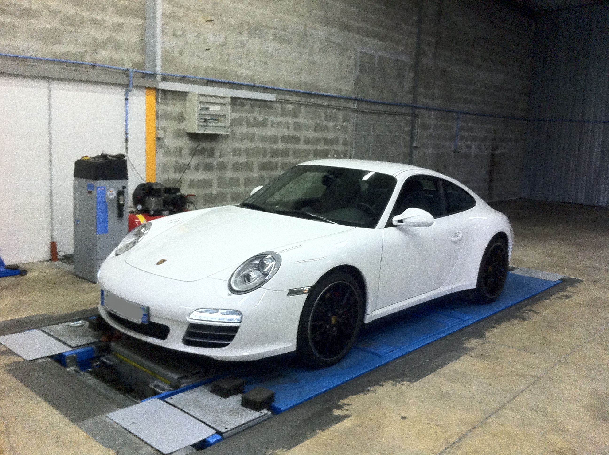 Interieur centre MD Controle technique, Porsche 911